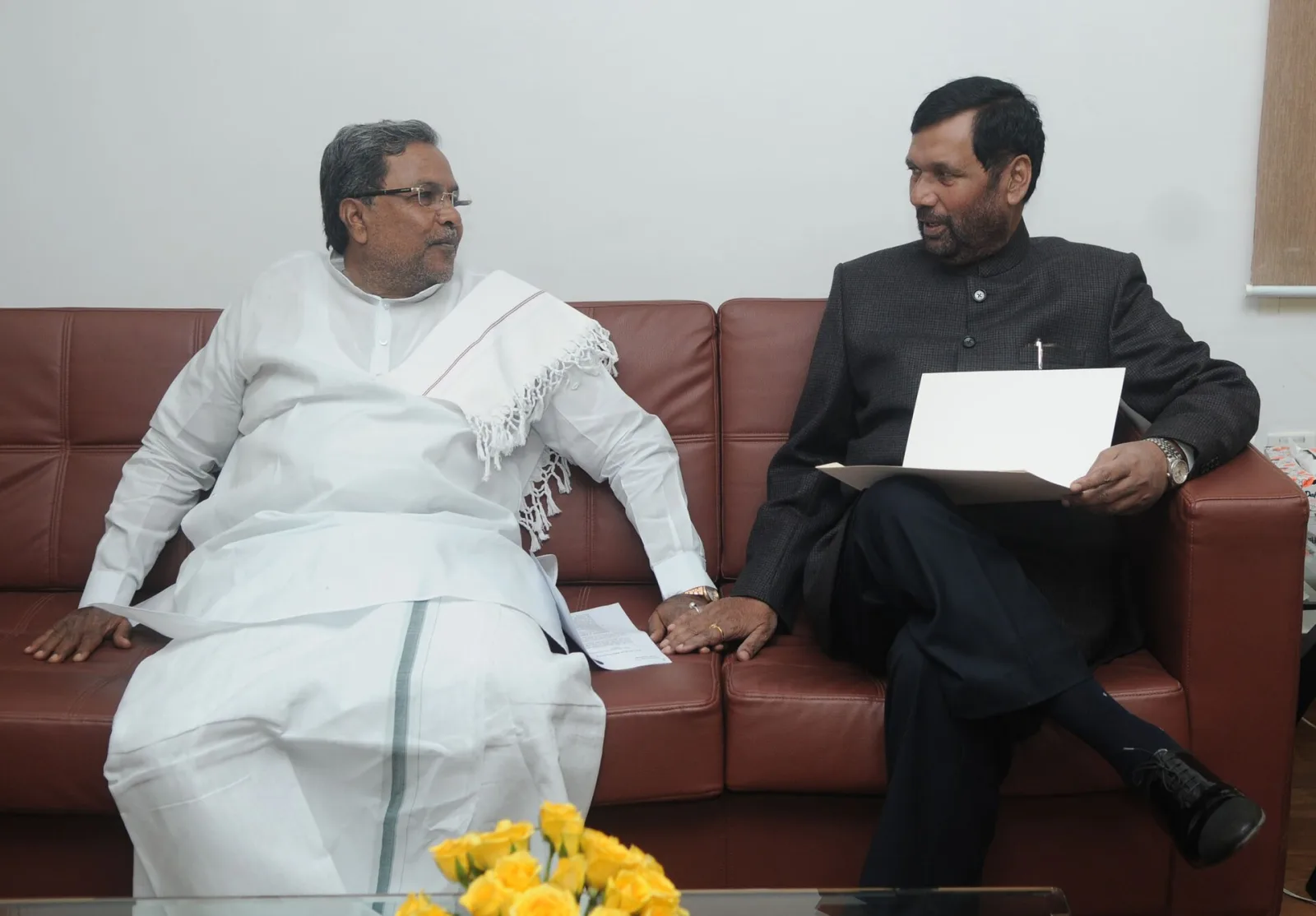 The Chief Minister of Karnataka, Shri Siddaramaiah calling on the Union Minister for Consumer Affairs, Food and Public Distribution, Shri Ram Vilas Paswan, in New Delhi on December 04, 2014