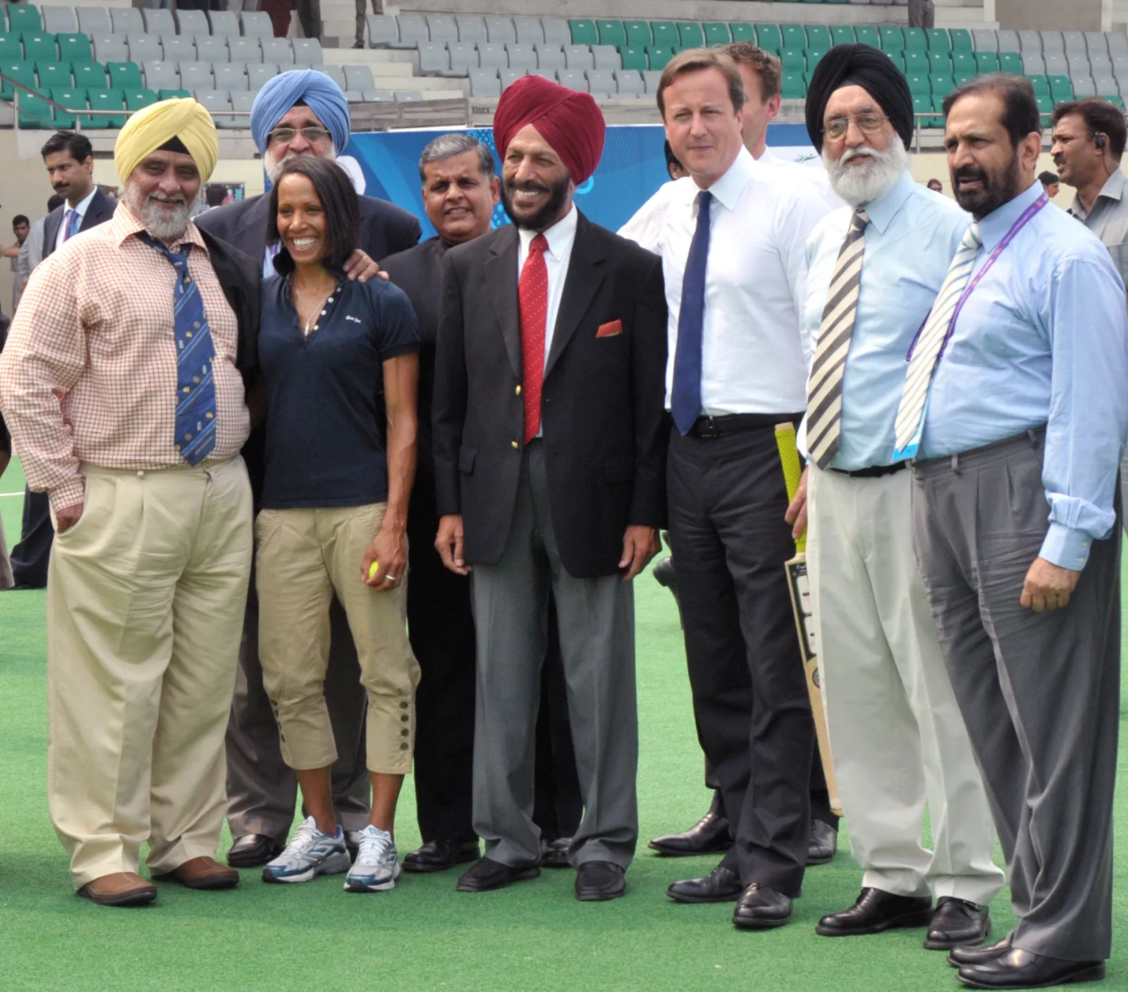 David Cameron with the Union Minister of Youth Affairs and Sports, Dr. M.S. Gill, the Chairman of Organising Committee, Commonwealth Games 2010 Delhi, Shri Suresh Kalmadi, the Veteran Athlete