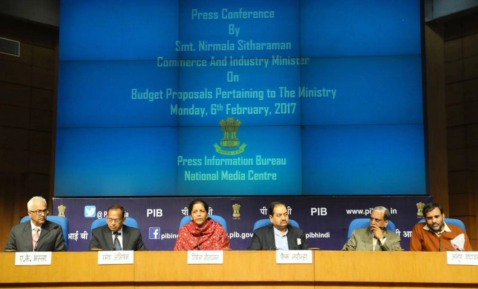 The Minister of State for Commerce & Industry (Independent Charge), Smt. Nirmala Sitharaman addressing a press conference on Budget proposals pertaining to the Ministry, in New Delhi