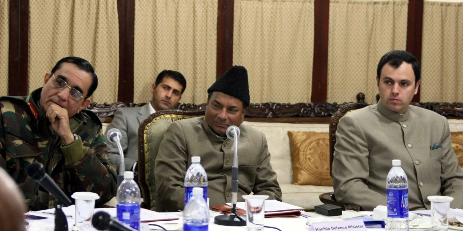 A. K. Antony, the Chief Minister Jammu & Kashmir, Shri Omar Abdullah and the Chief of Army Staff, General Deepak Kapoor avidly listening to a presentation on Security situation in the State, during hi
