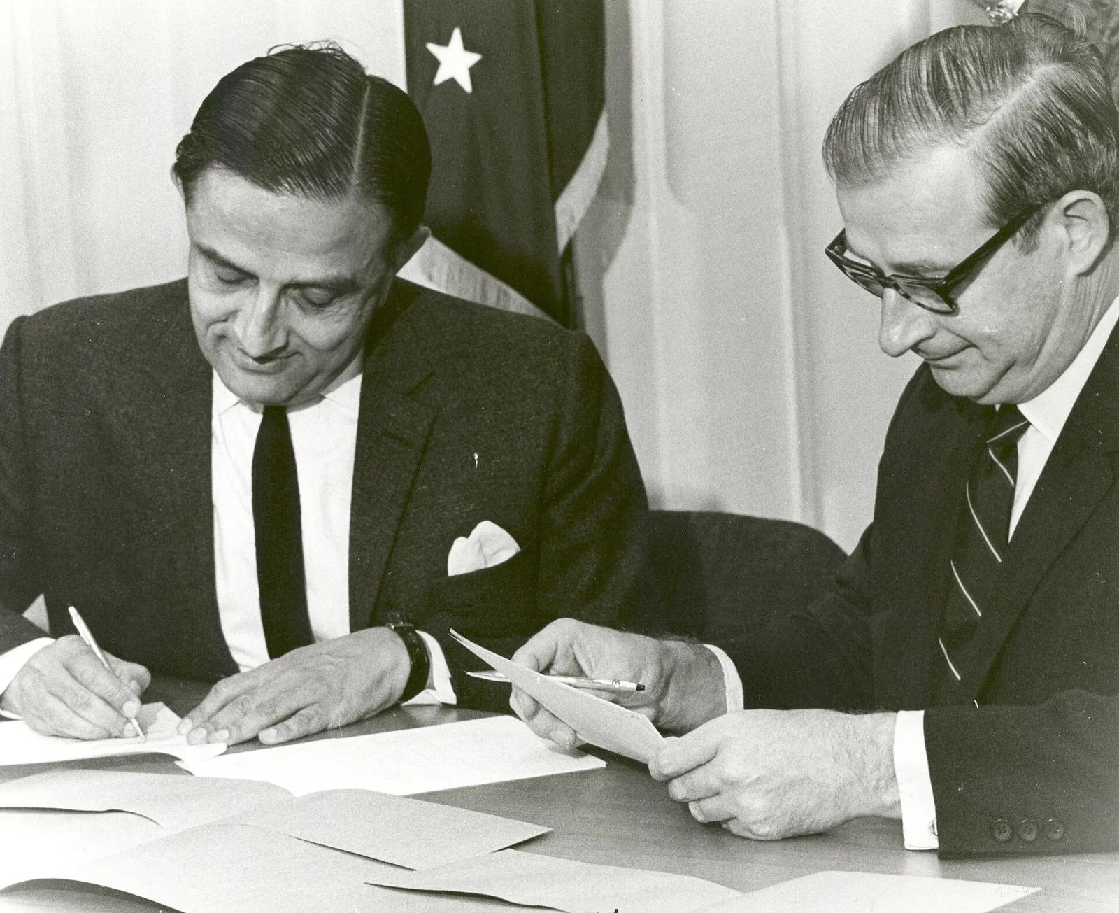Dr. Vikram Sarabhai and Dr. Paine Sign a Satellite Agreement - GPN-2002-000081